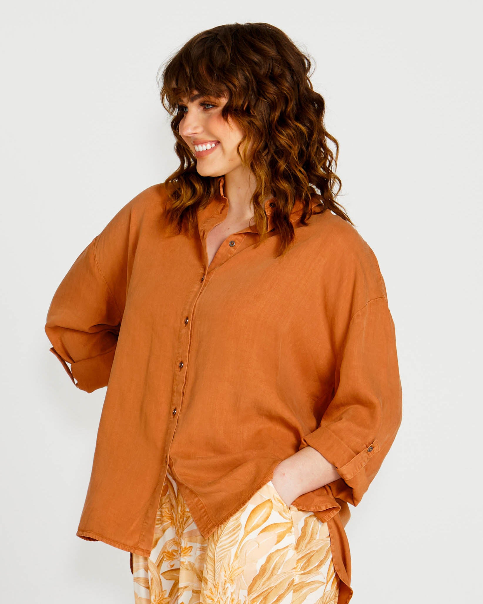 Zahlia Shirt - Tan
