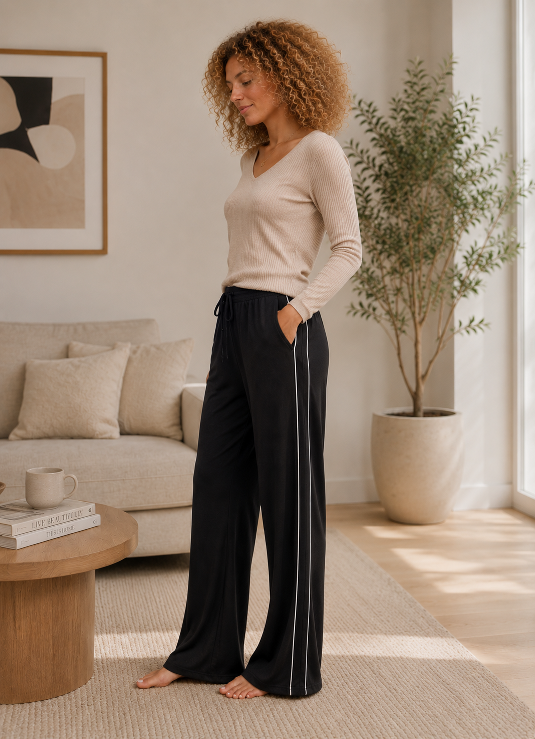 Evelyn Wide Leg Jogger - Black/White