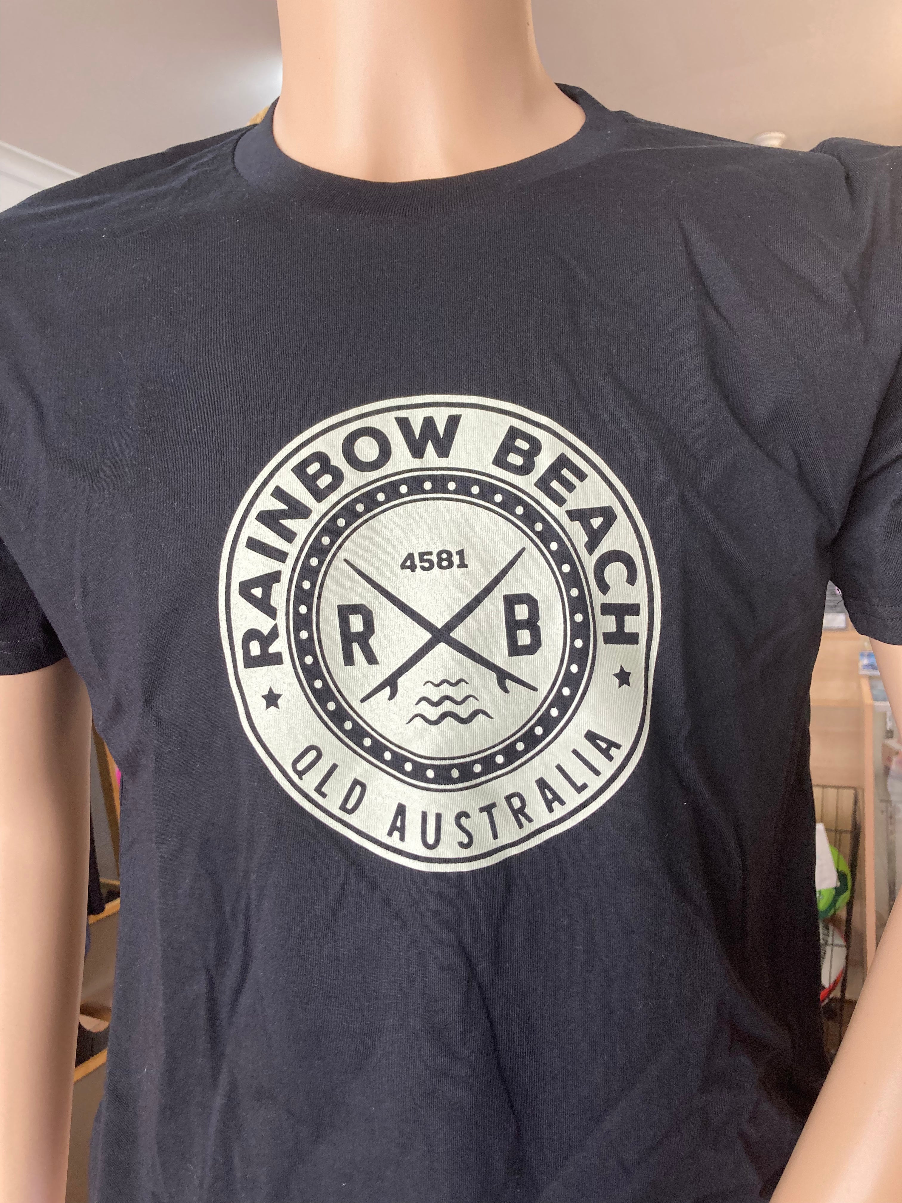 Rainbow Beach Tshirt-Black