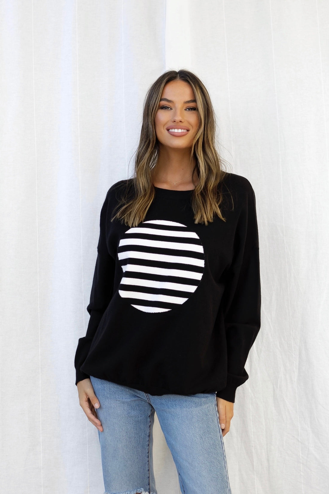 Apollo Circle Jumper - Black