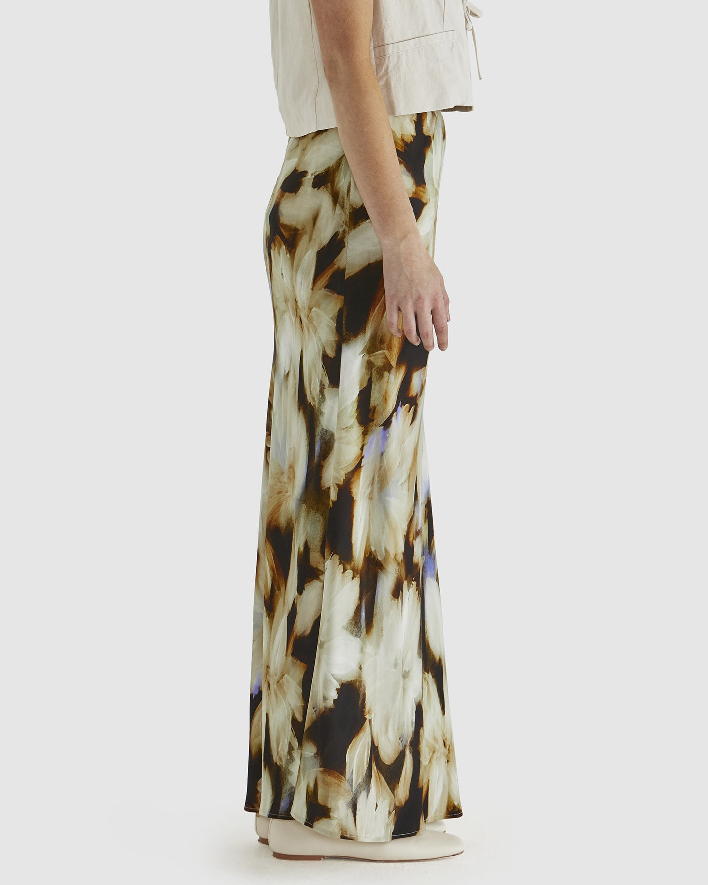 Carmine Skirt - Blurred Floral