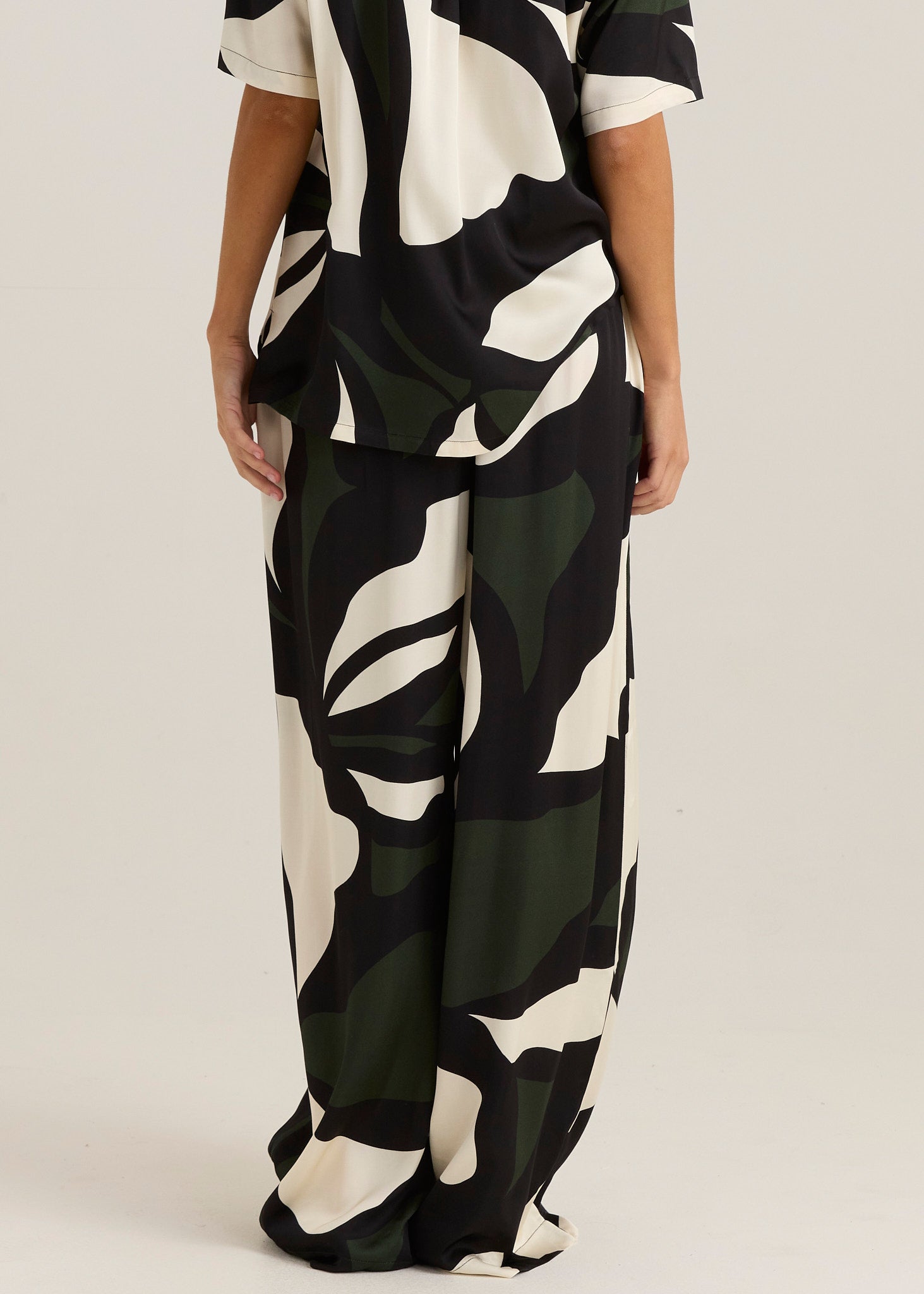 Tarni Satin Pants - Abstract Iris