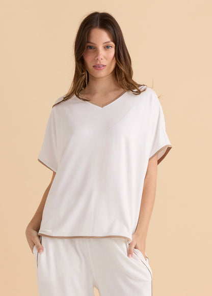 Clara Top – White/Beige Oversized V-Neck Tee