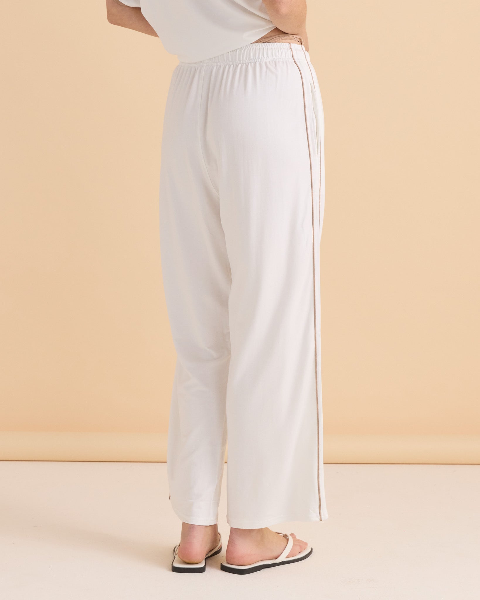 Evelyn Wide Leg Jogger - White/Beige