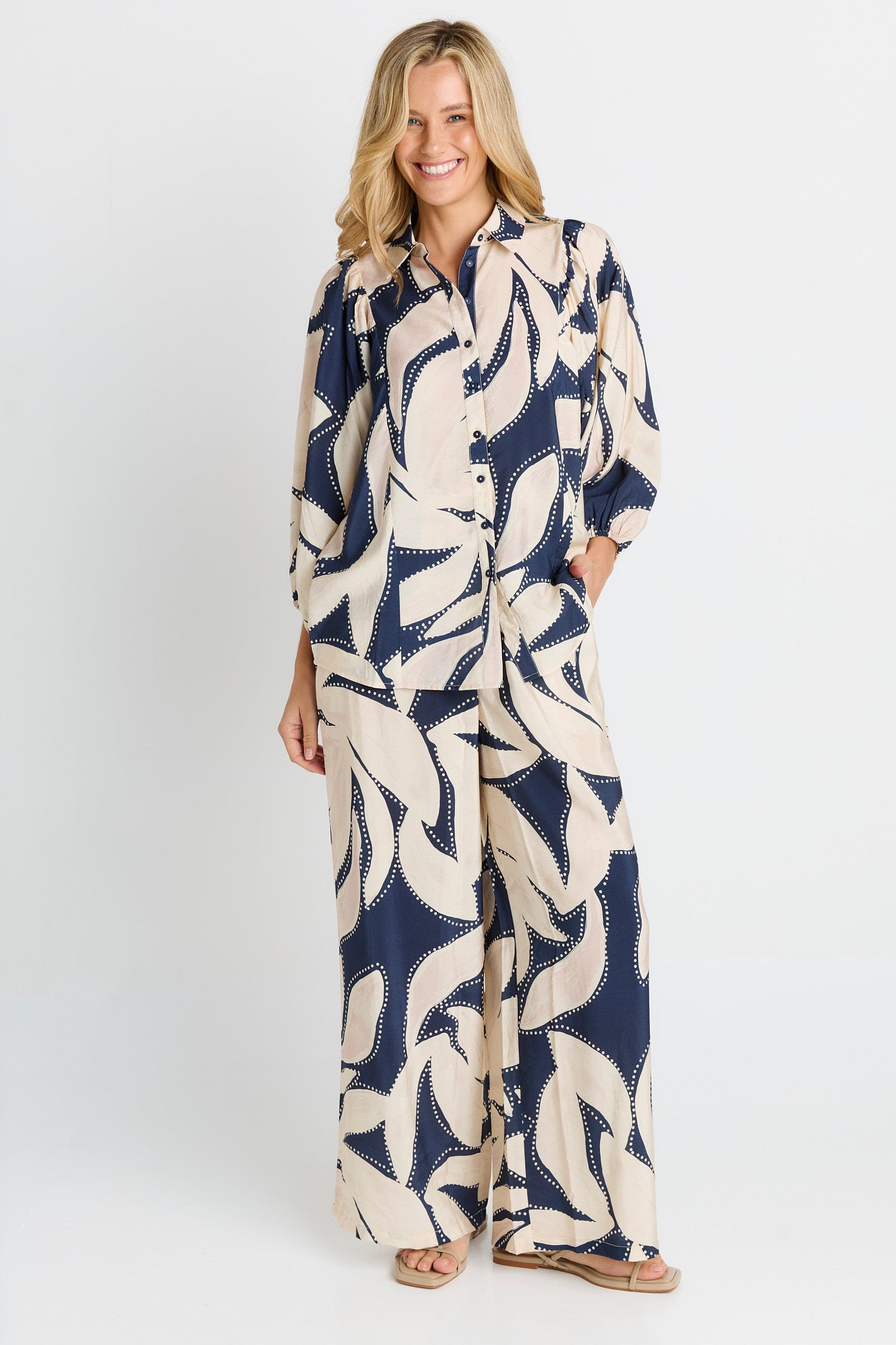 Zander Pants - Navy Floral Pant