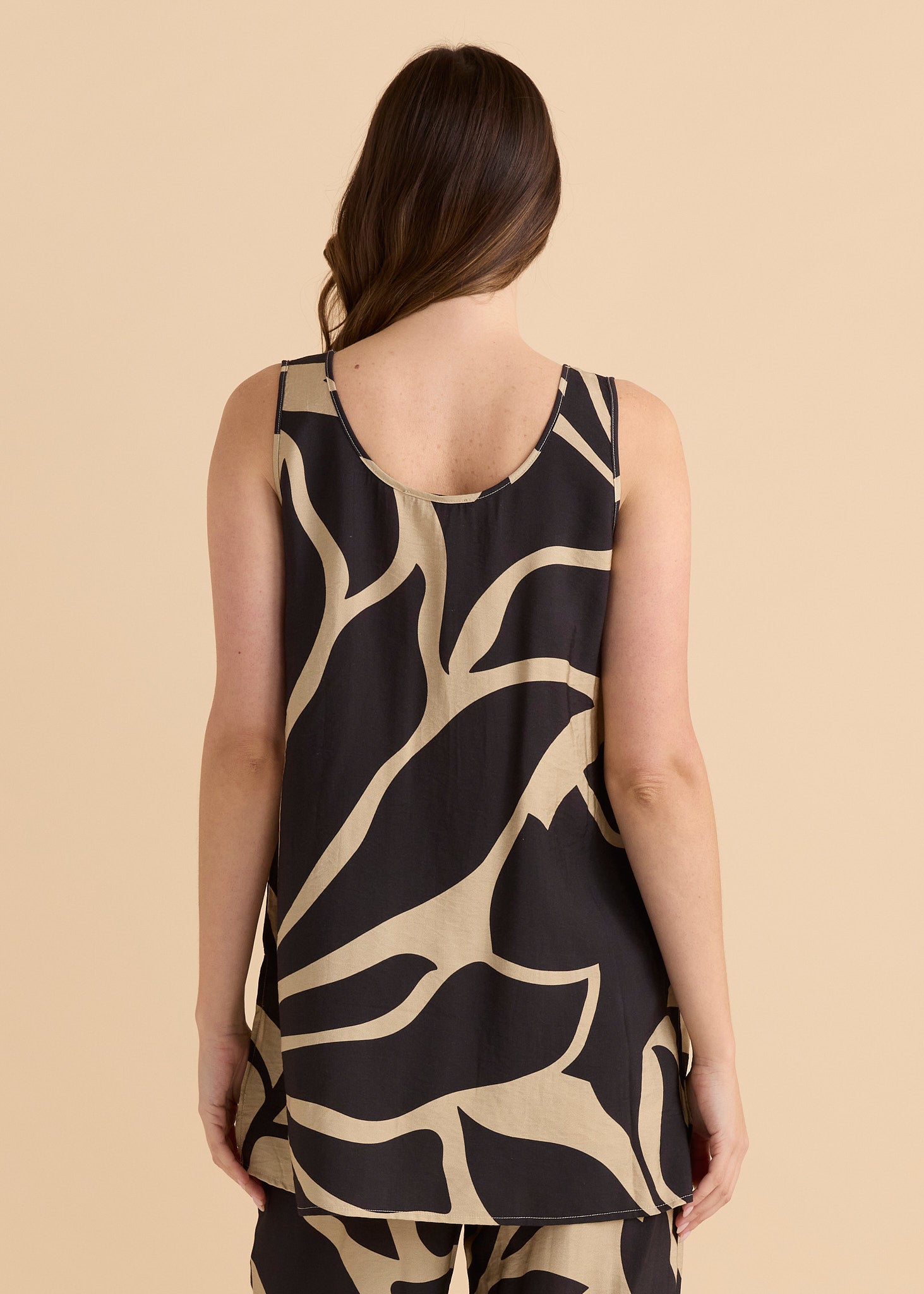 Lana Tunic Tank - Monochrome Floral
