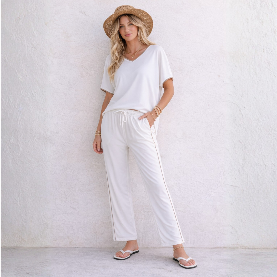 Clara Top – White/Beige Oversized V-Neck Tee