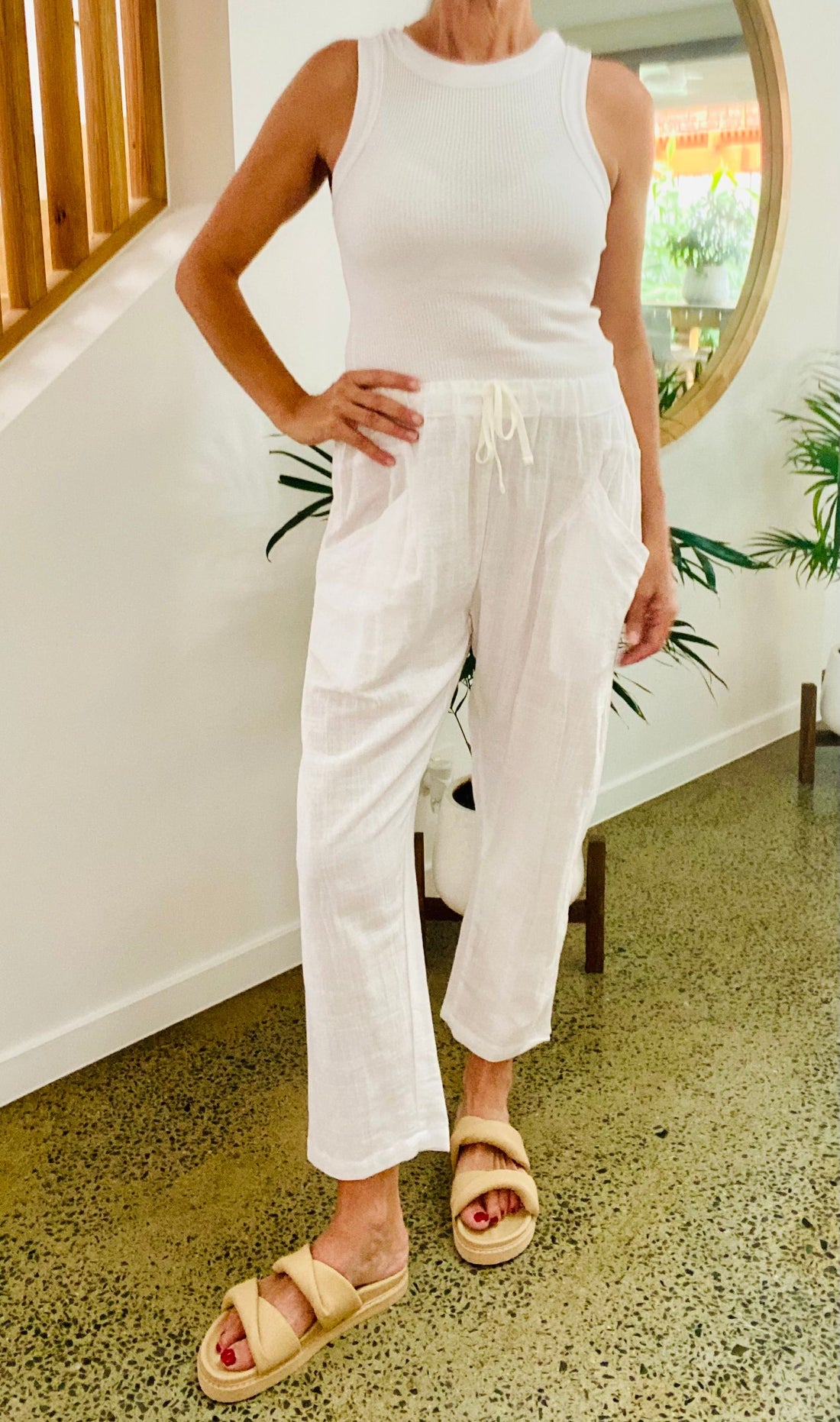 Josie Pant - White