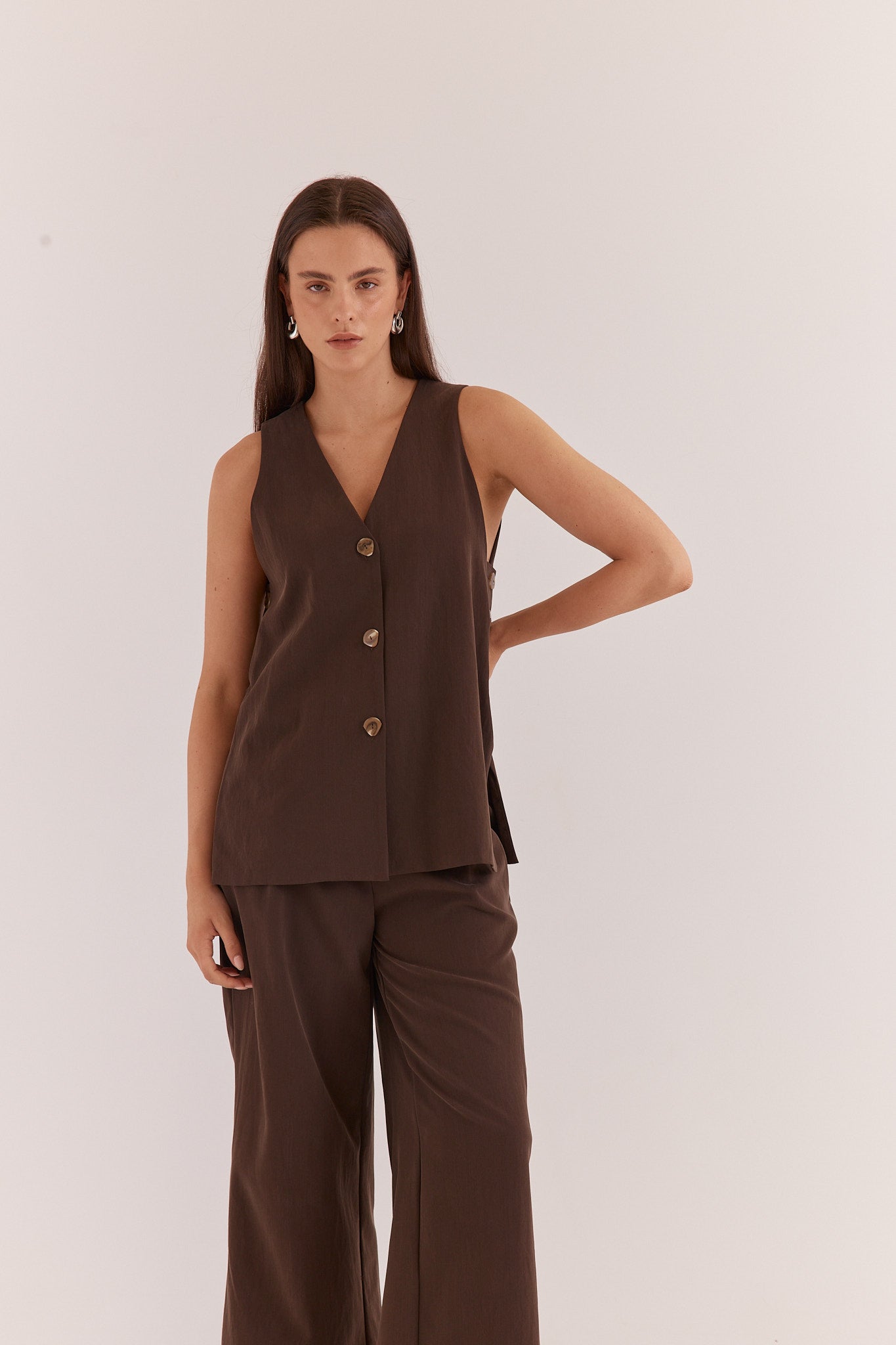 Nevra Side Panel Vest - Chocolate