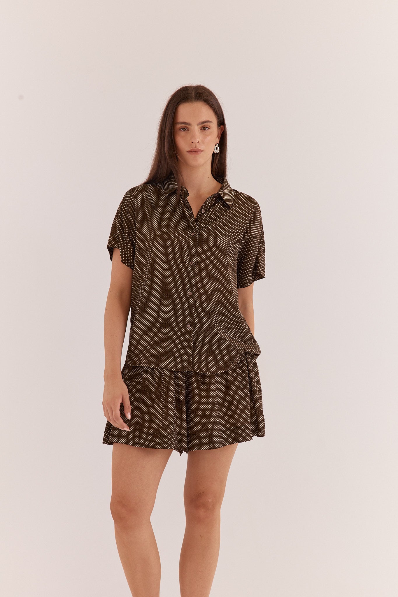 Lune Relaxed Short - Micro Dot- Brown