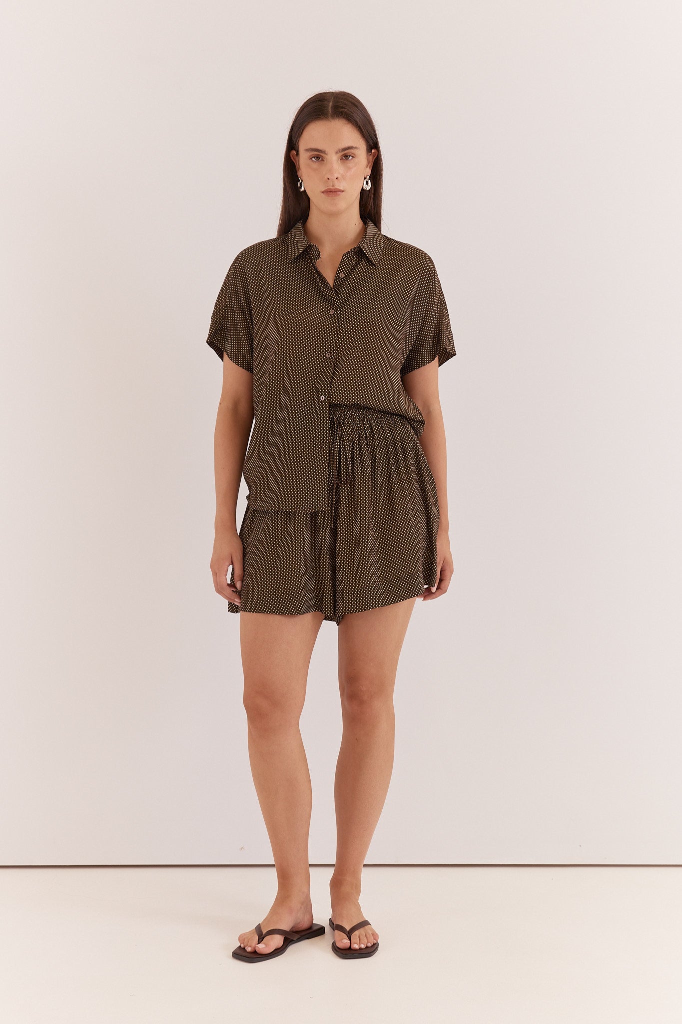 Lune Relaxed Short - Micro Dot- Brown
