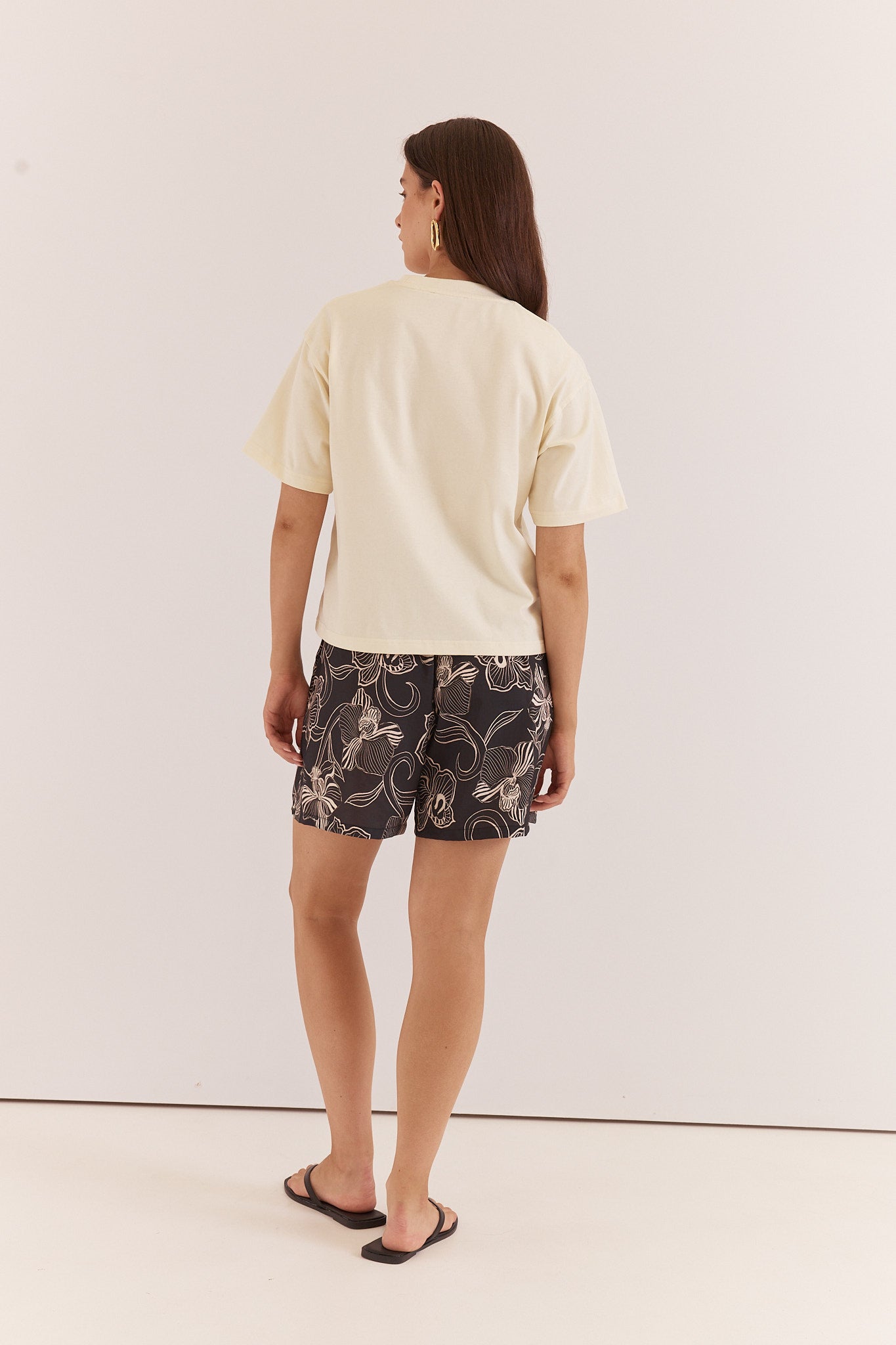 Maia Tailored Short - Snap Dragon Black