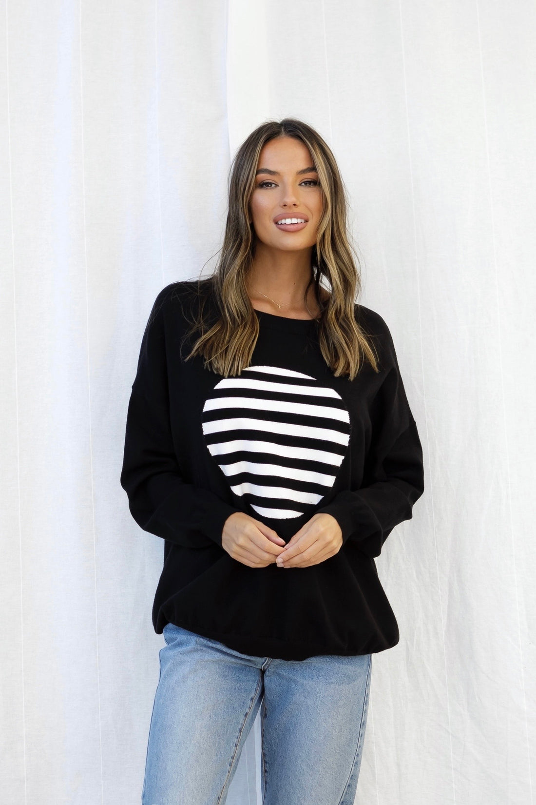 Apollo Circle Jumper - Black