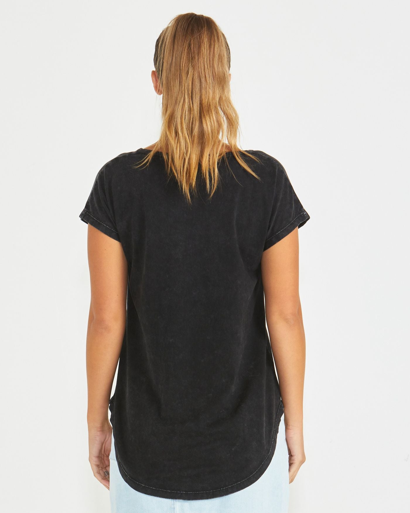 Yuki Tee - Black