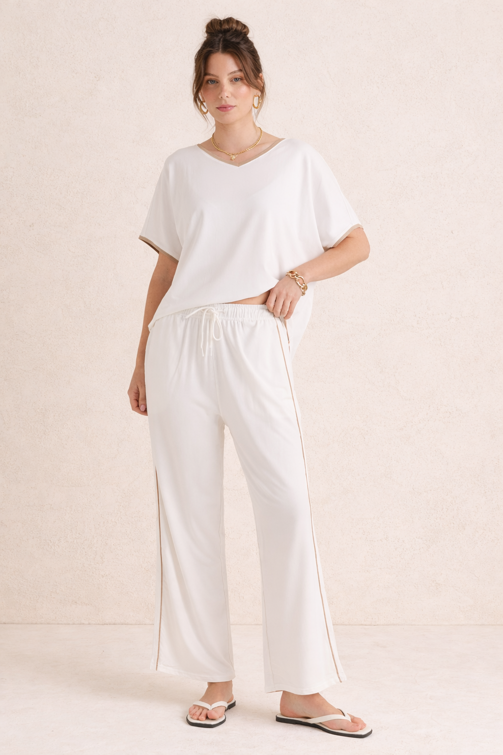 Evelyn Wide Leg Jogger - White/Beige