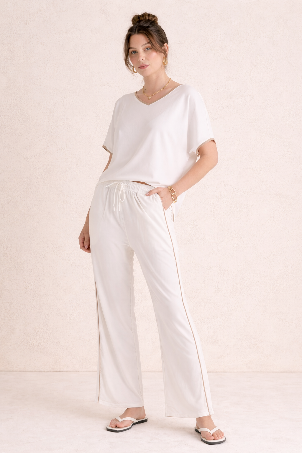 Evelyn Wide Leg Jogger - White/Beige